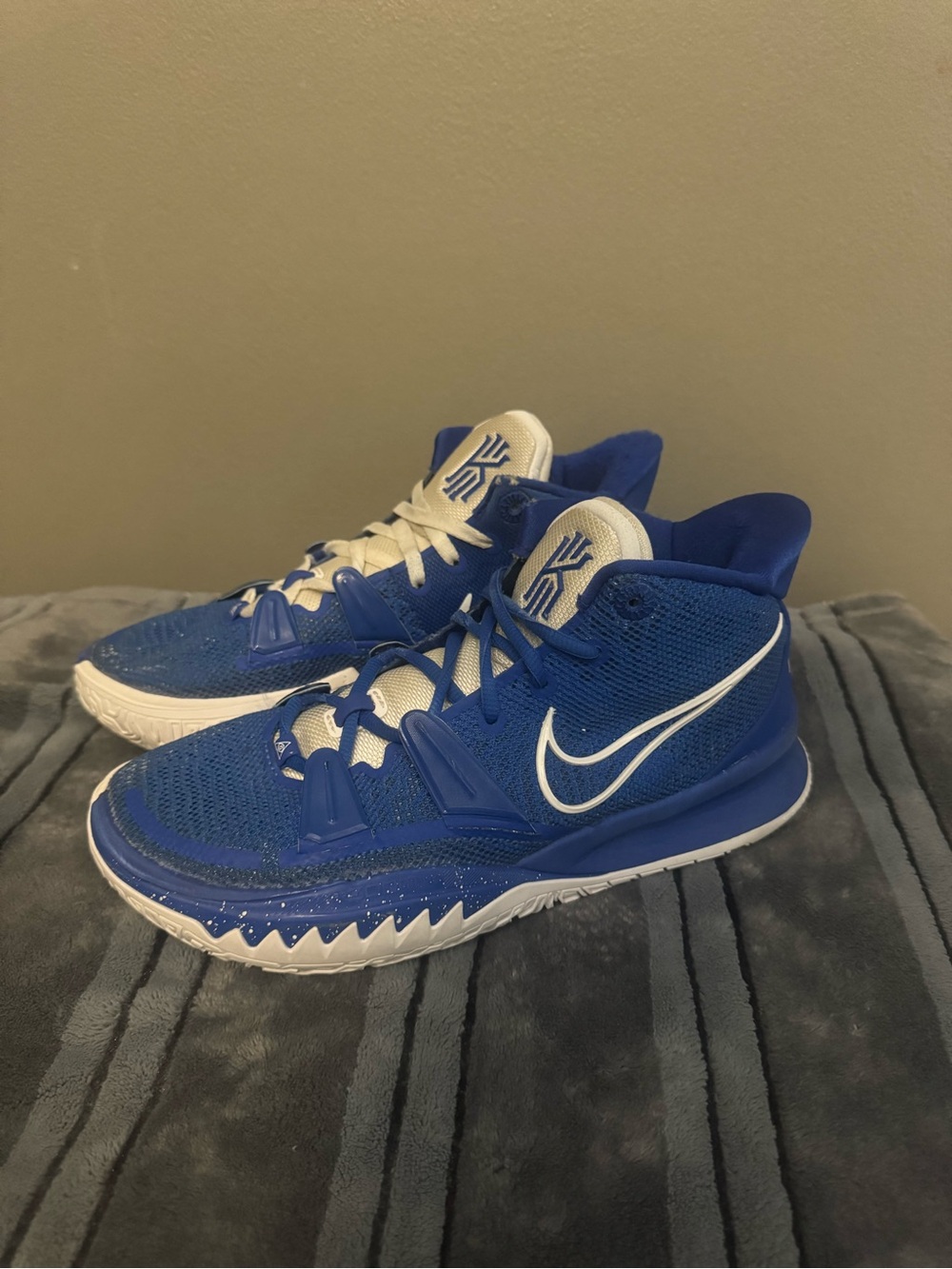 Nike Men’s Kyrie Basketball Shoes